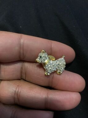 Vintage Crystal Scottie Dog Pin unisex